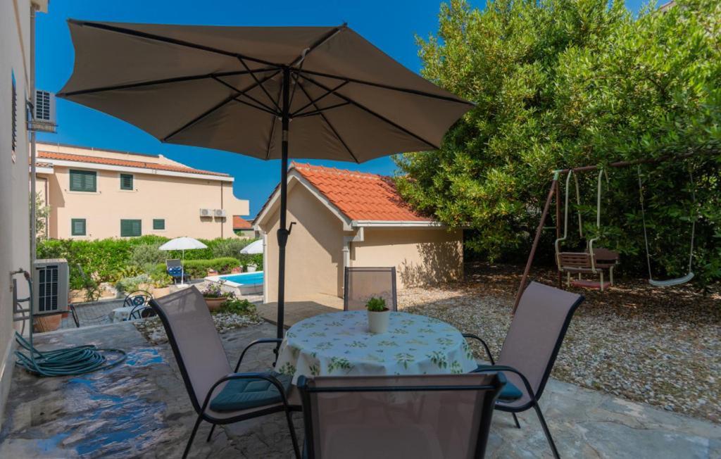 Vila Beatiful Antonela With Pool In *